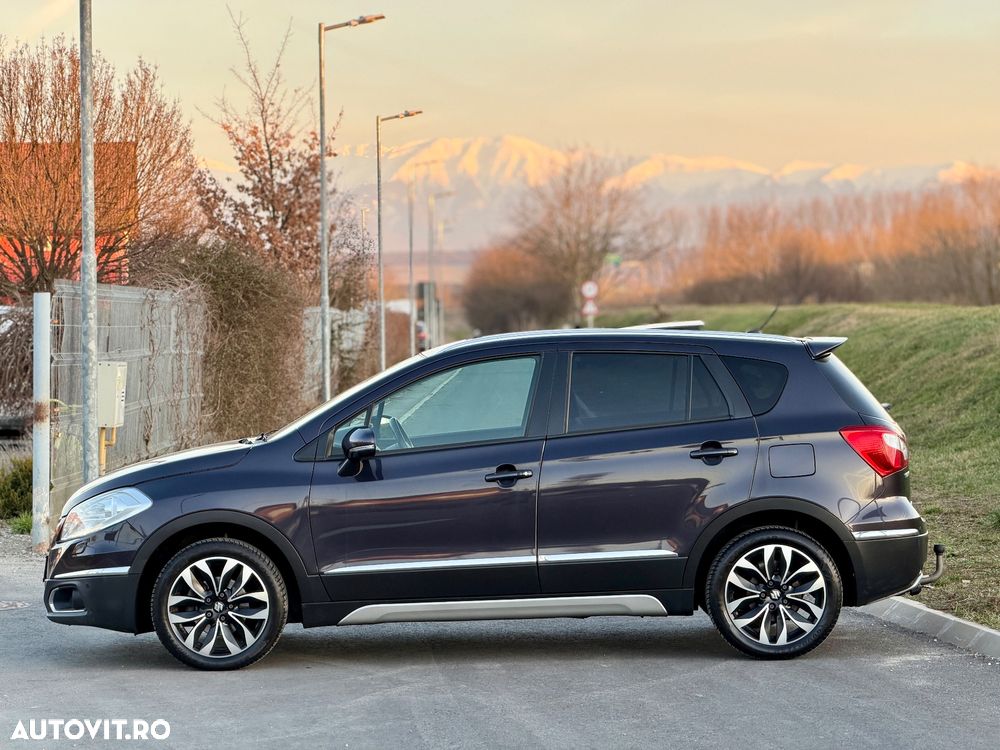 Suzuki S-Cross 1.6 Premium AllGrip - 5