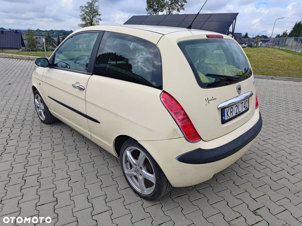 Lancia Ypsilon 1.3JTD Platino - 4
