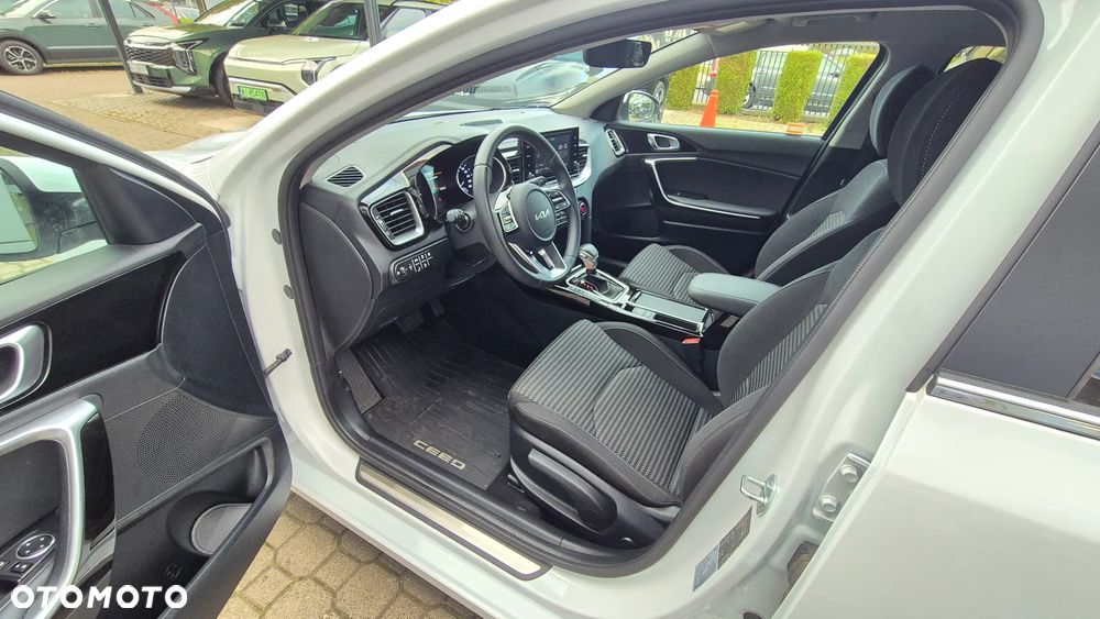 Kia Ceed 1.6 GDI PHEV L DCT - 15