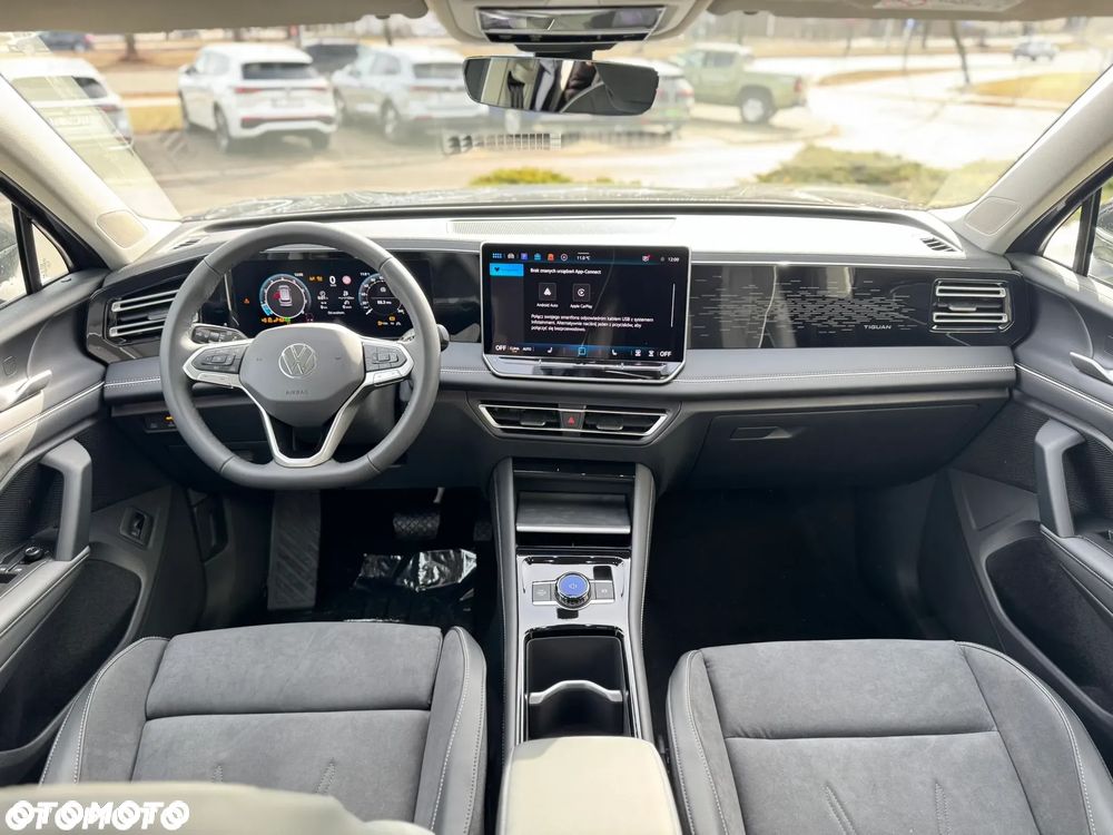 Volkswagen Tiguan 1.5 eTSI Elegance DSG - 16