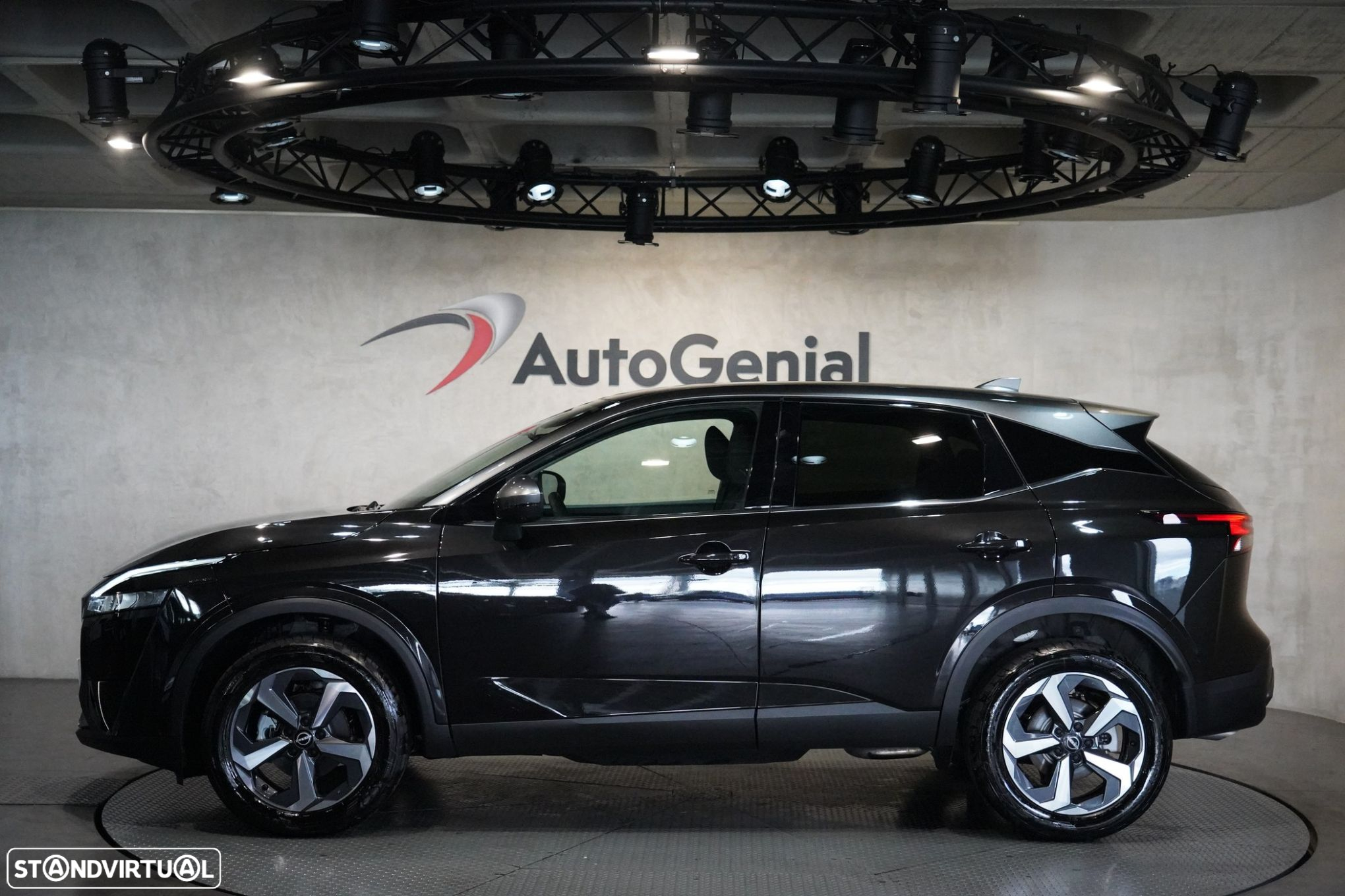 Nissan Qashqai 1.3 DIG-T N-Connecta LED+TT+SKY - 4