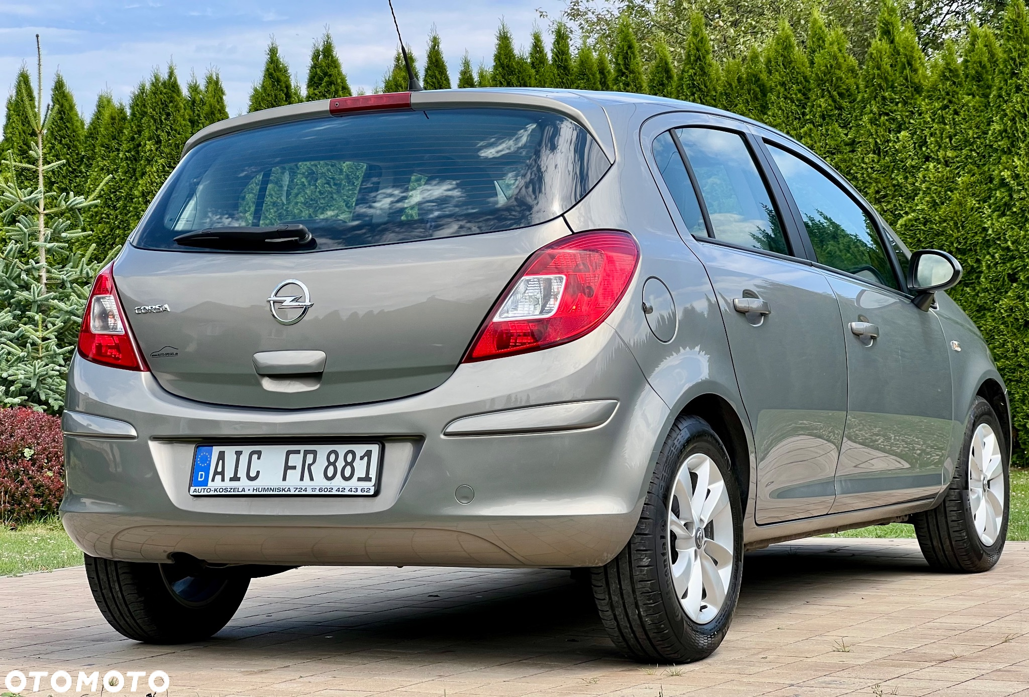Opel Corsa 1.2 16V Enjoy - 21