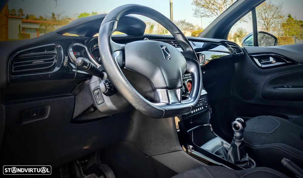 Citroën DS3 1.6 HDi Airdream Sport Chic - 20