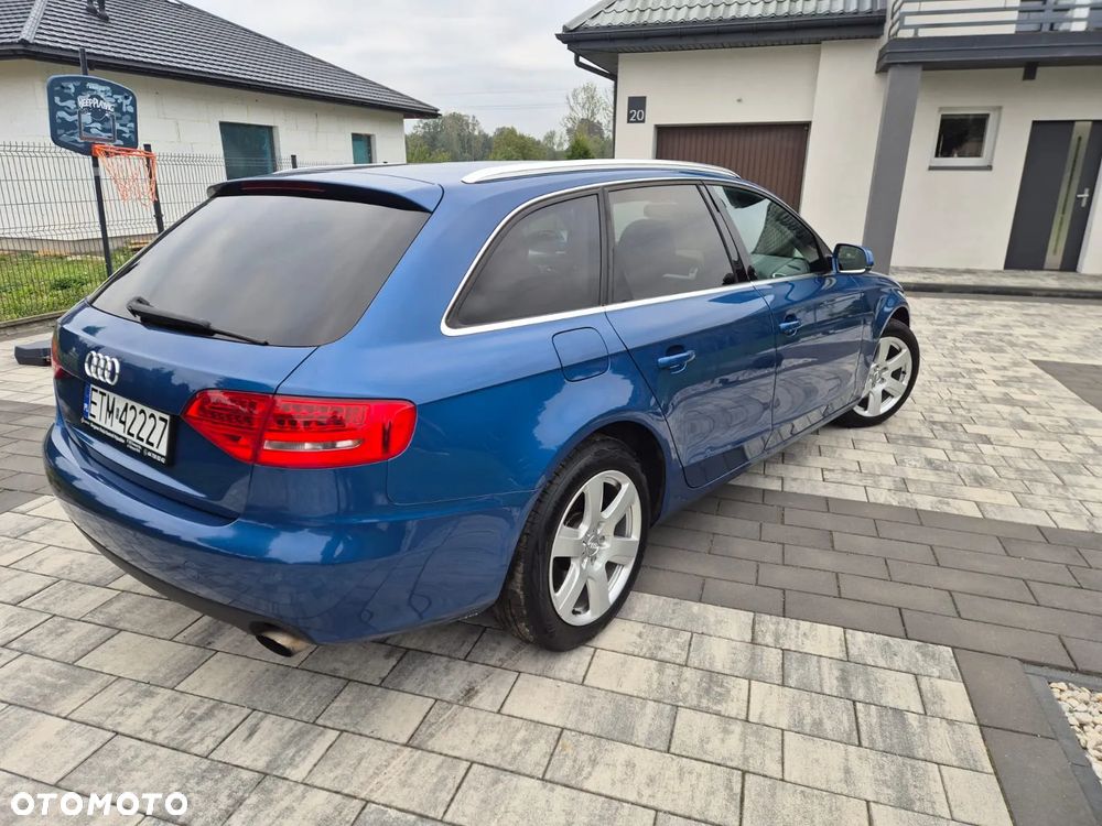 Audi A4 Avant - 4