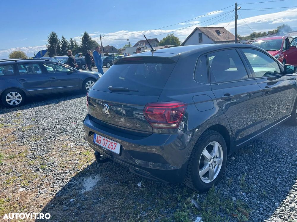 Volkswagen Polo 1.6 TDI Comfortline - 4