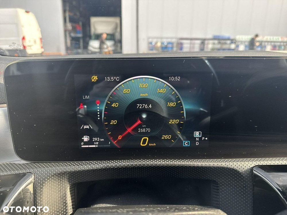 Mercedes-Benz CLA - 27