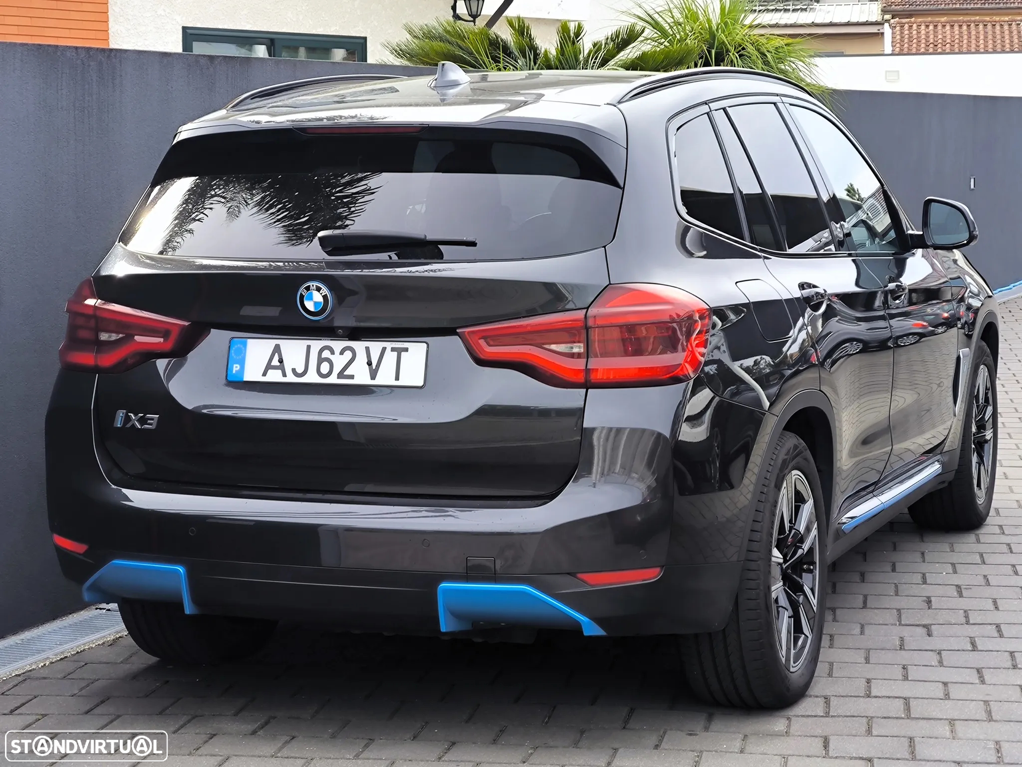 BMW iX3 Inspiring - 13