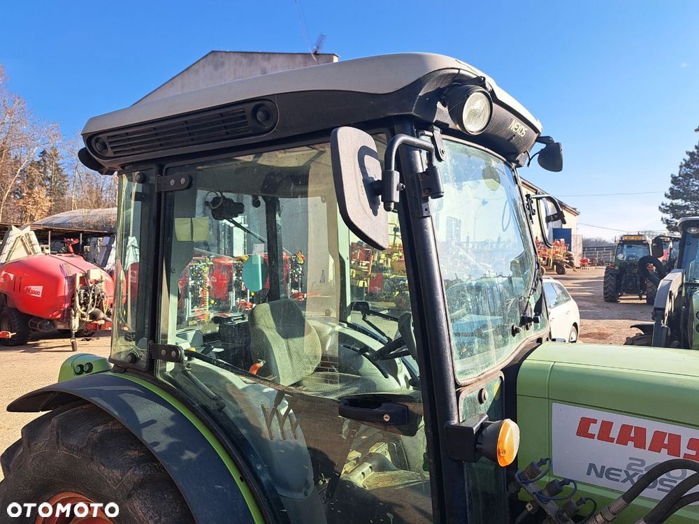 Claas Nexos 240F 4X4 - 39