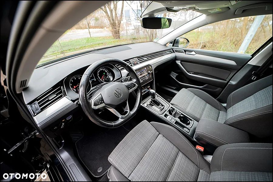 Volkswagen Passat - 6