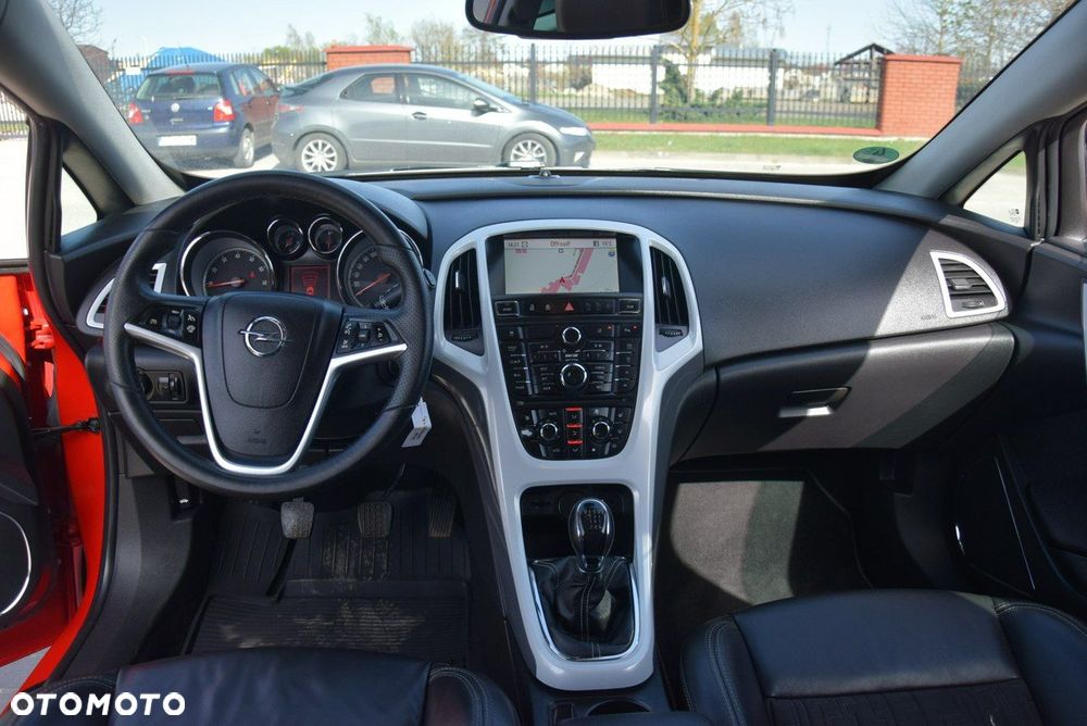 Opel Astra 1.6 Turbo Innovation - 37