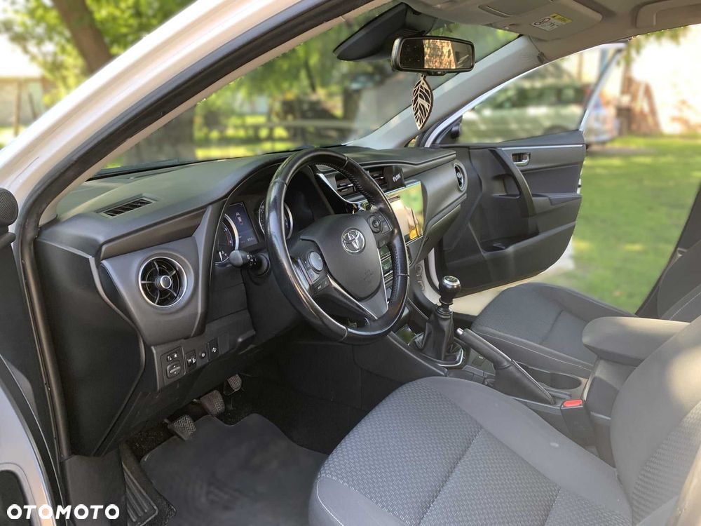 Toyota Corolla - 7