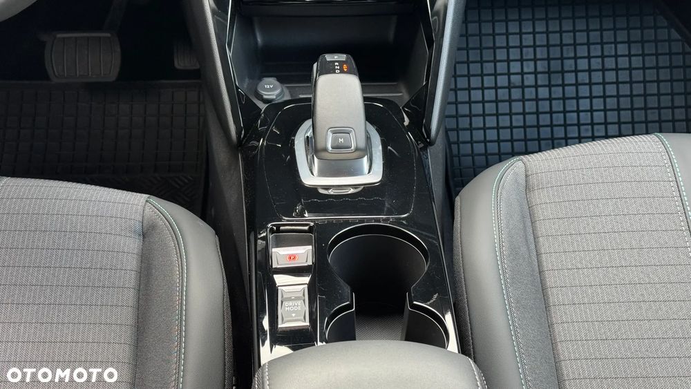 Peugeot 2008 1.2 PureTech Allure Pack S&S EAT8 - 15