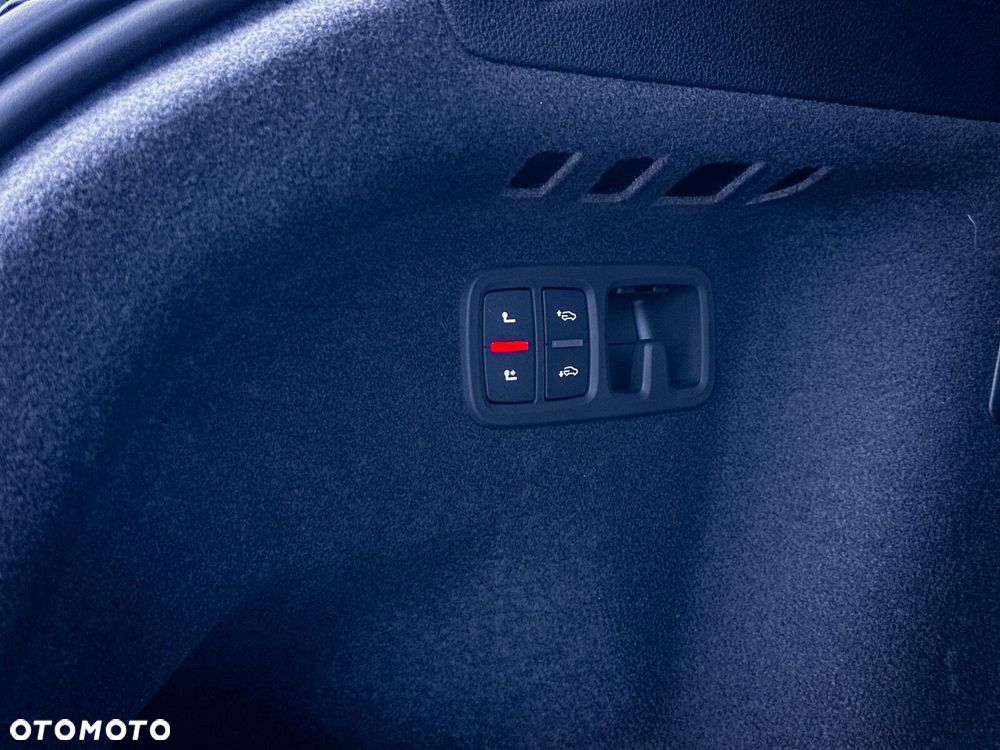 Audi Q8 - 12