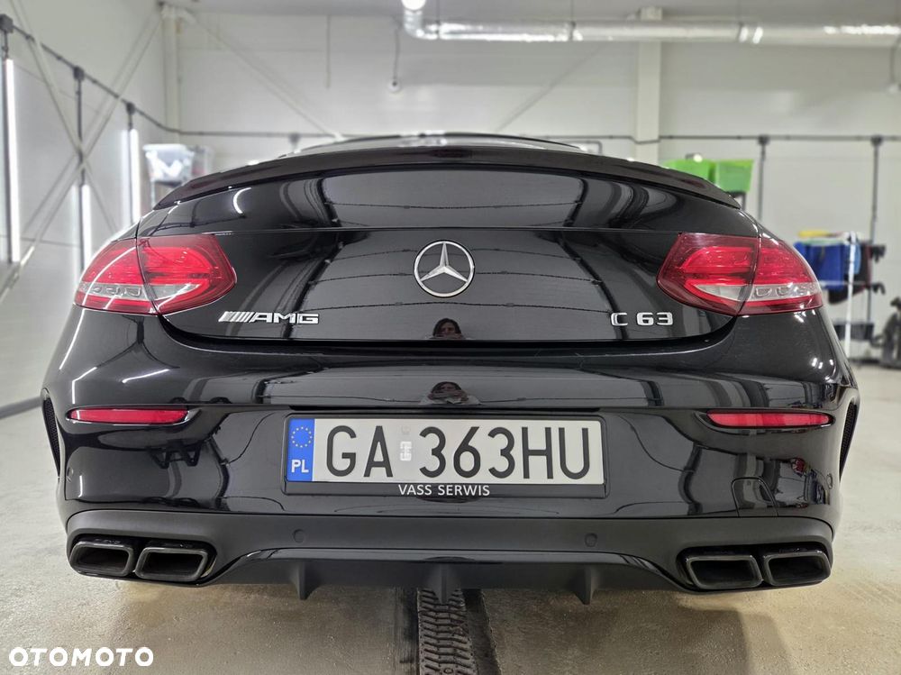 Mercedes-Benz Klasa C AMG 63 AMG Speedshift 7G-MCT - 4