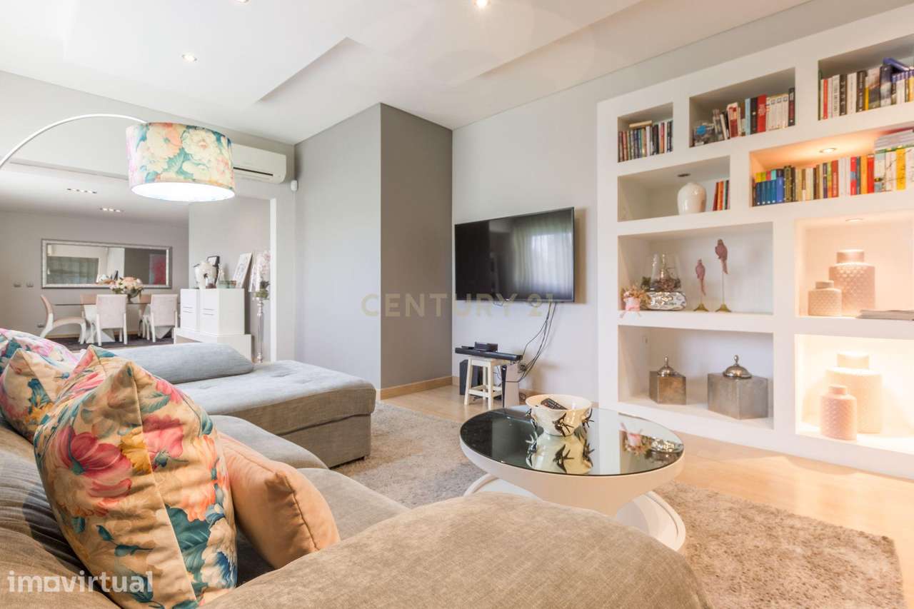 Apartamento T3 com Suíte, Arrecadação e Parqueamento – em Fernão Ferro - Grande imagem: 4/27
