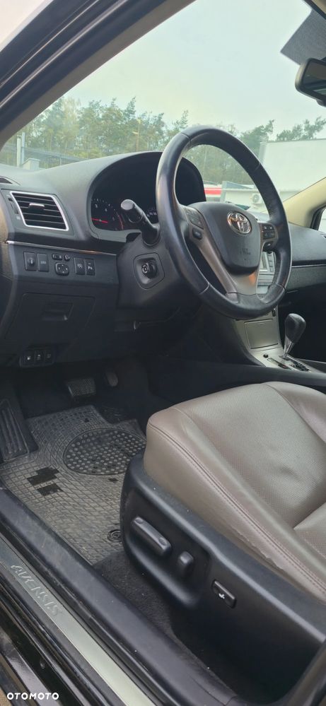 Toyota Avensis 2.2 D-4D Prestige NAVI - 14