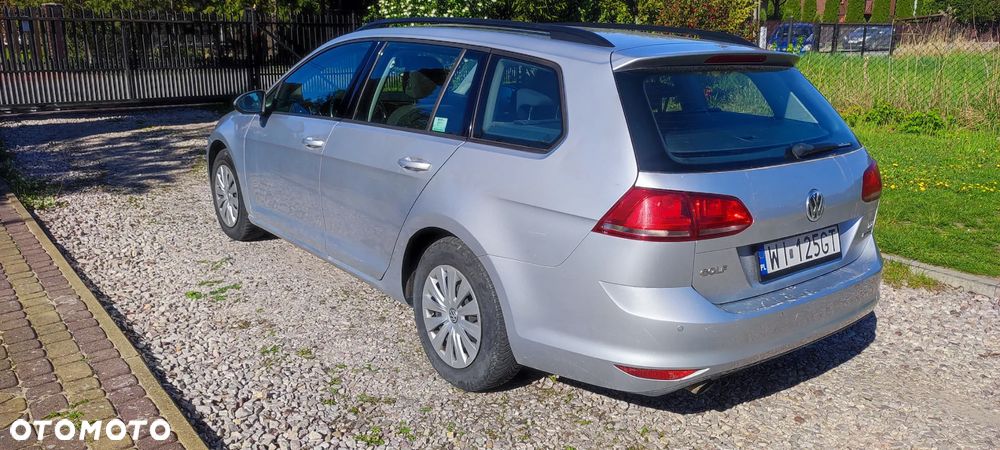 Volkswagen Golf 1.6 TDI Comfortline - 4