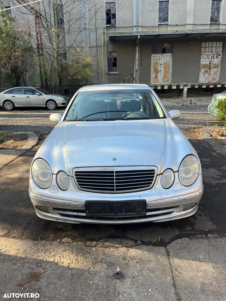 Dezmembrez Mercedes Benz E280CDI W211 2005 automat xenon gri argintiu - 9