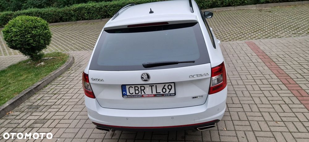 Skoda Octavia 2.0 TDI DSG RS - 4