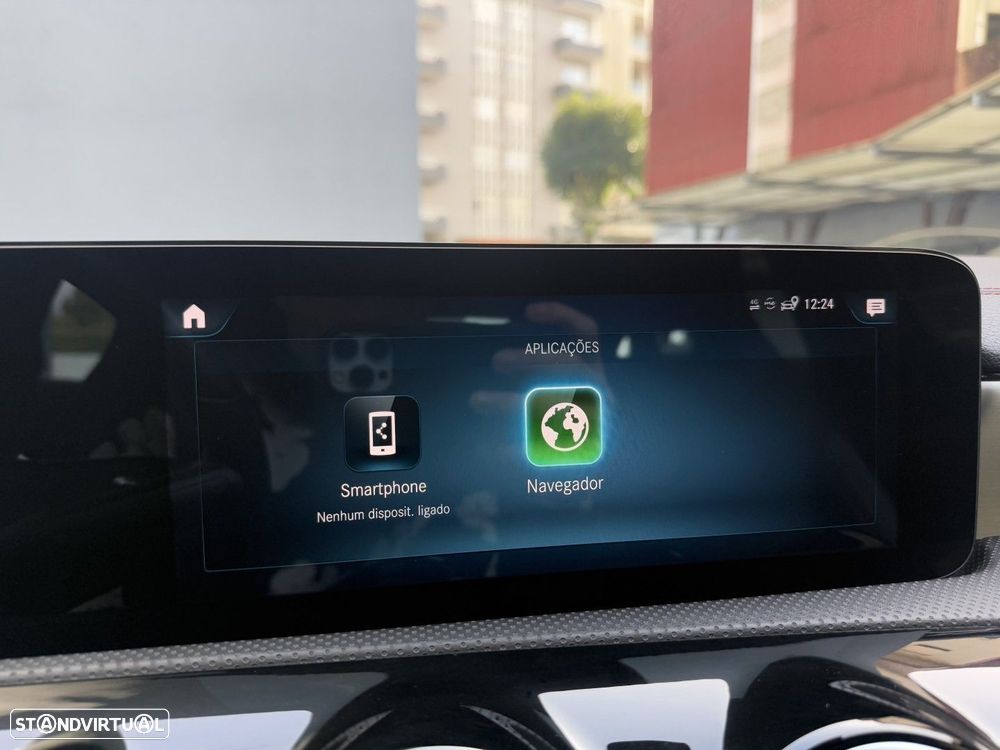 Mercedes-Benz CLA 250 e Shooting Brake AMG Line - 40