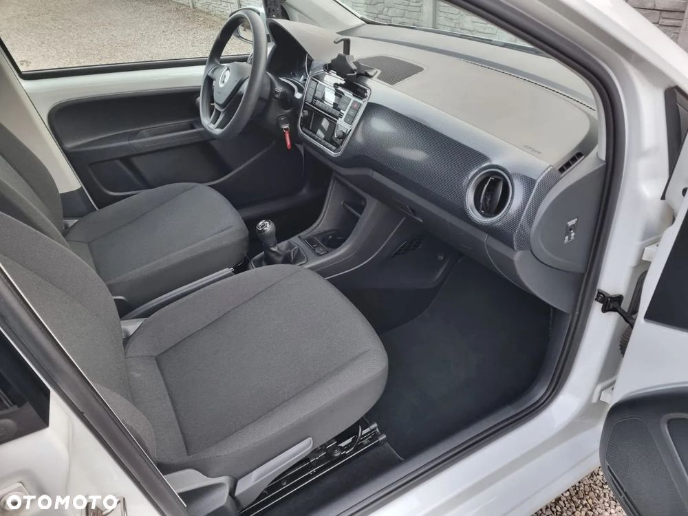 Volkswagen up! - 9