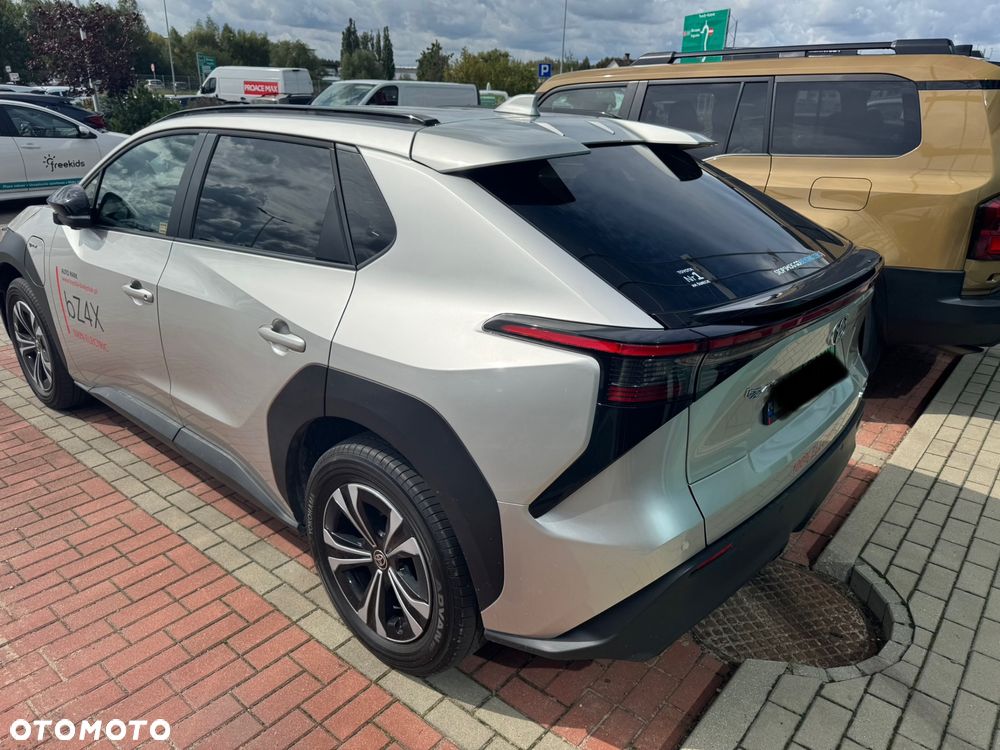 Toyota bZ4X 71.4kWh Executive - 37