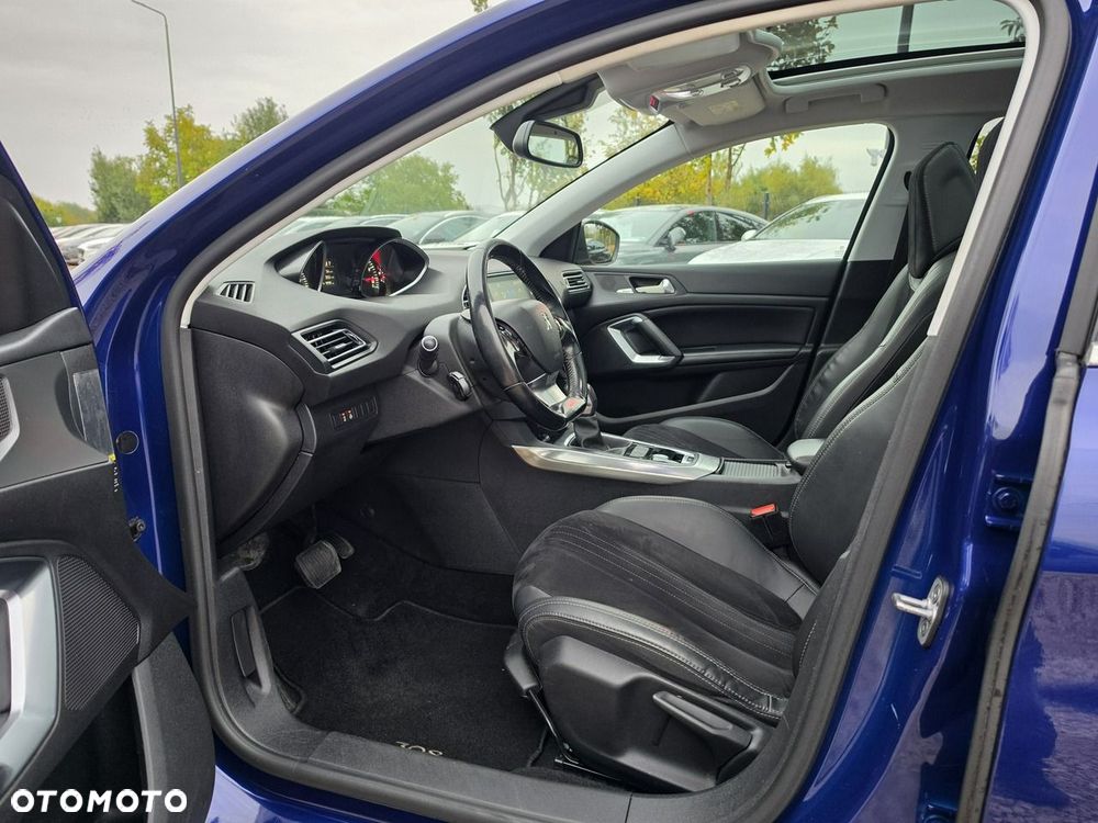 Peugeot 308 - 25