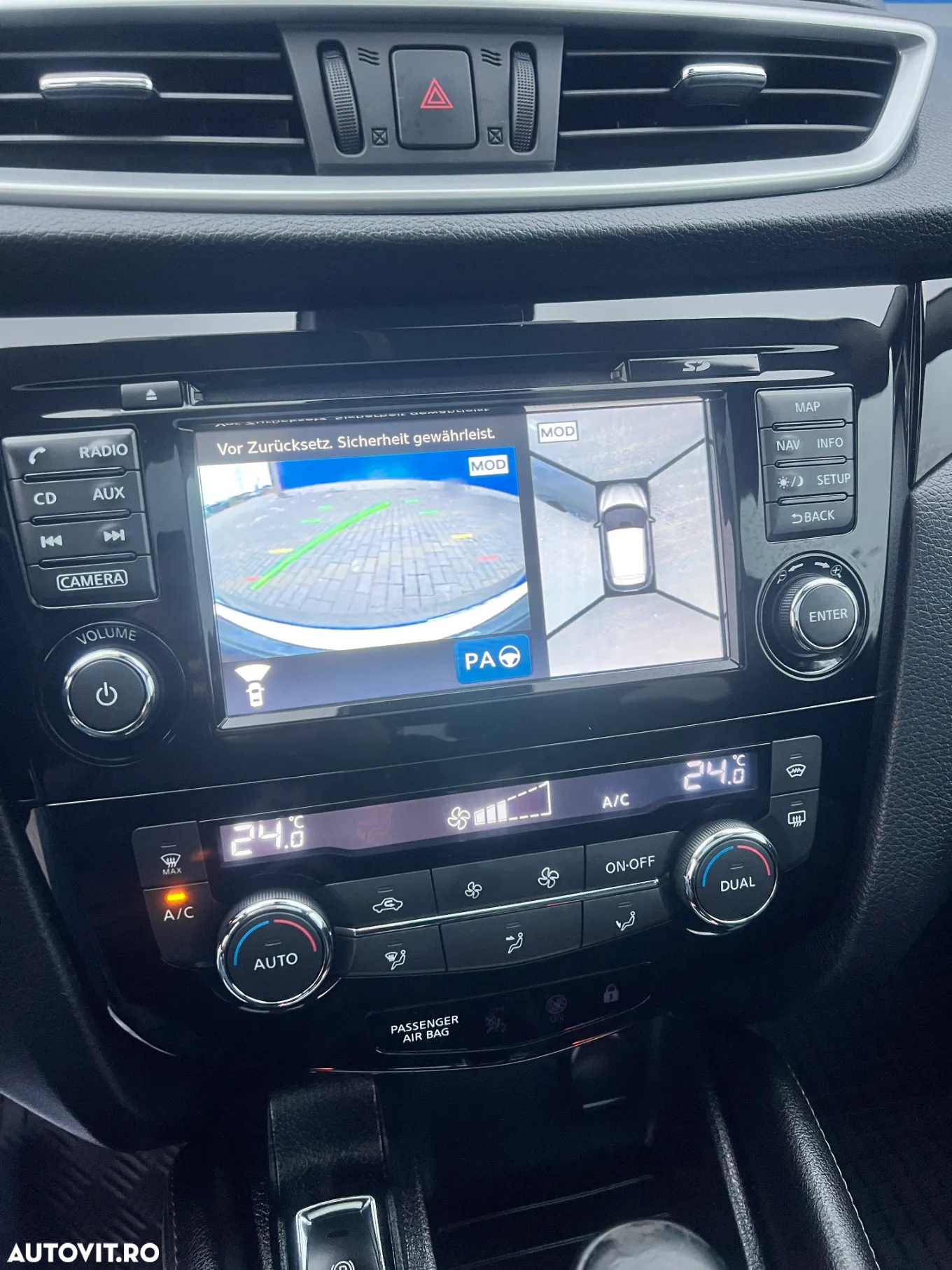 Nissan Qashqai 1.6 DCI Start/Stop X-TRONIC Tekna - 26