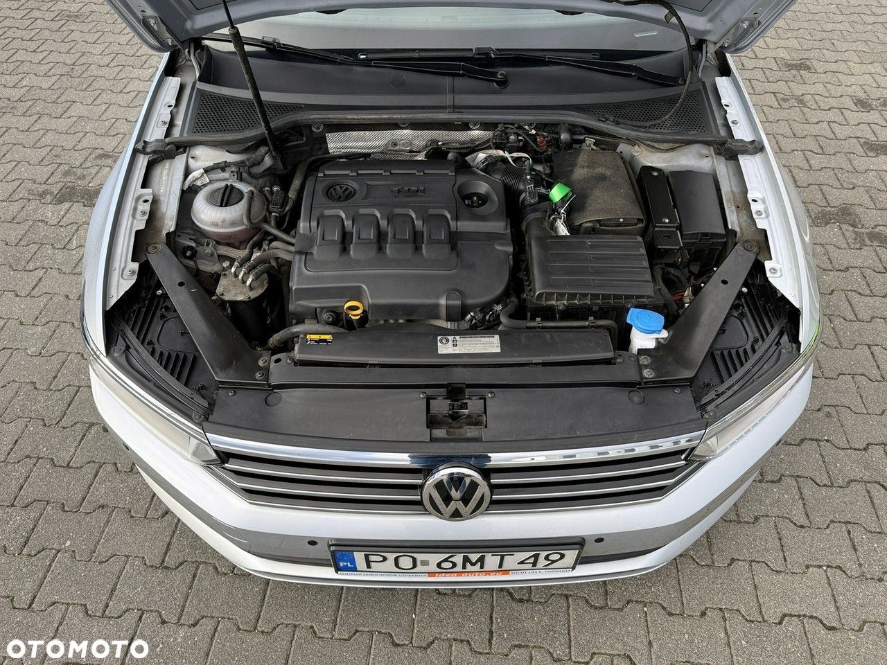 Volkswagen Passat - 17