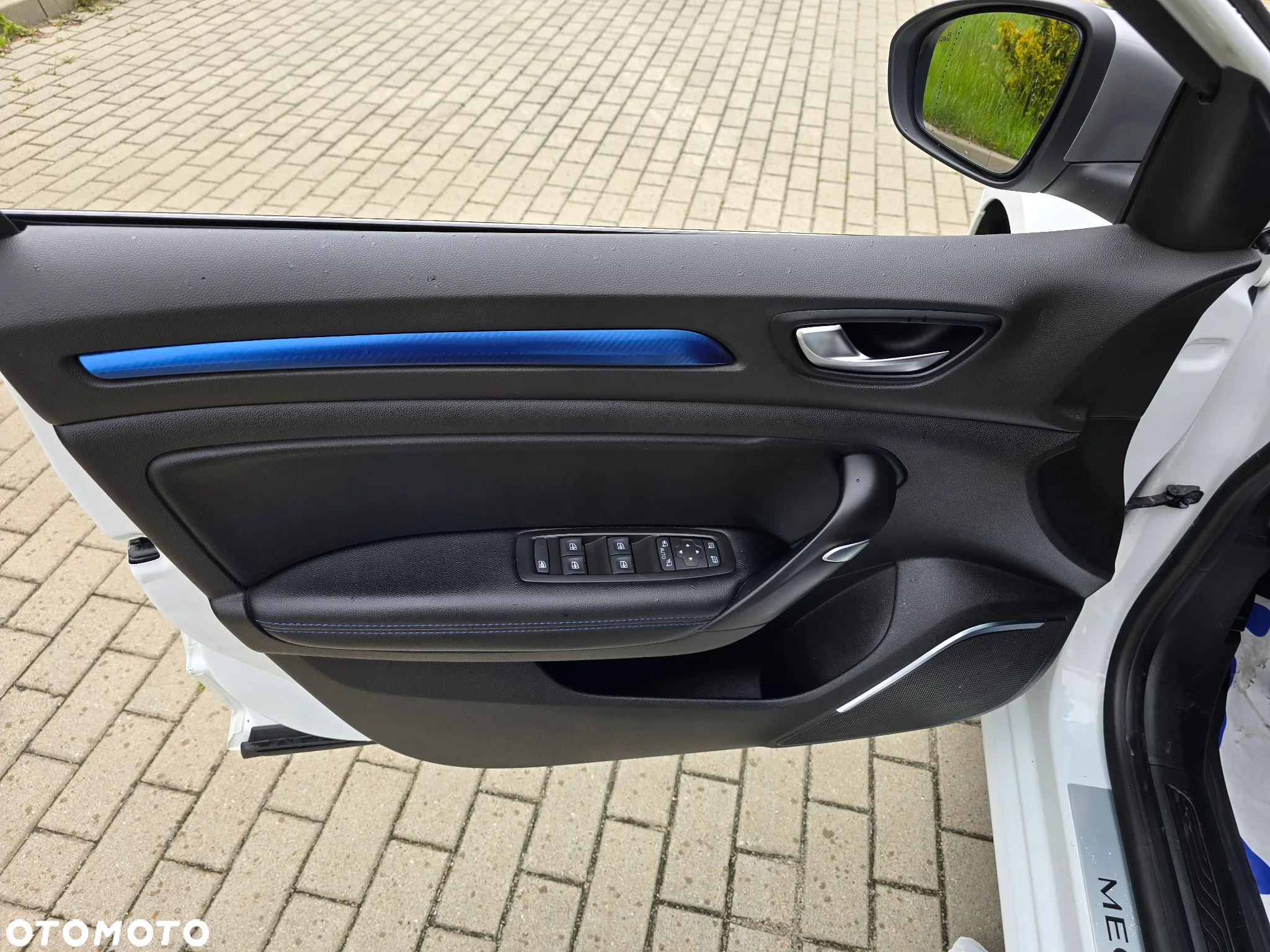 Renault Megane ENERGY TCe 130 GT LINE - 17