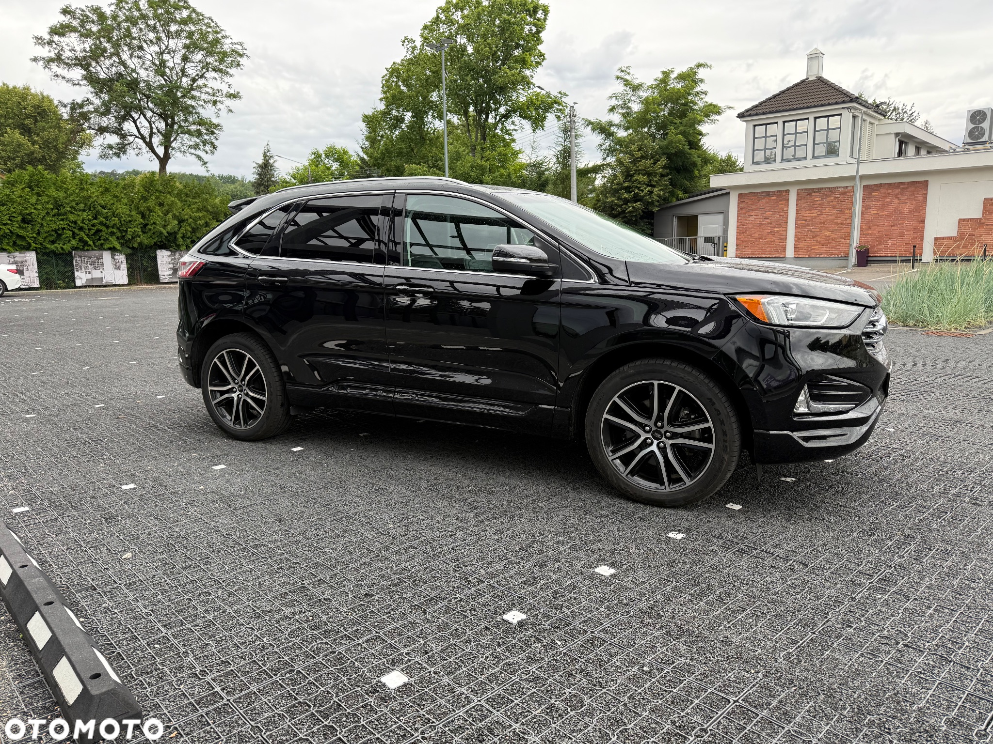 Ford Edge - 4