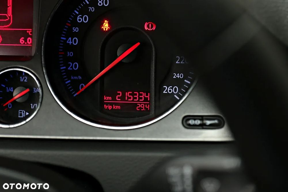 Volkswagen Passat Variant 1.9 TDI Individual Chrom dunkel - 38