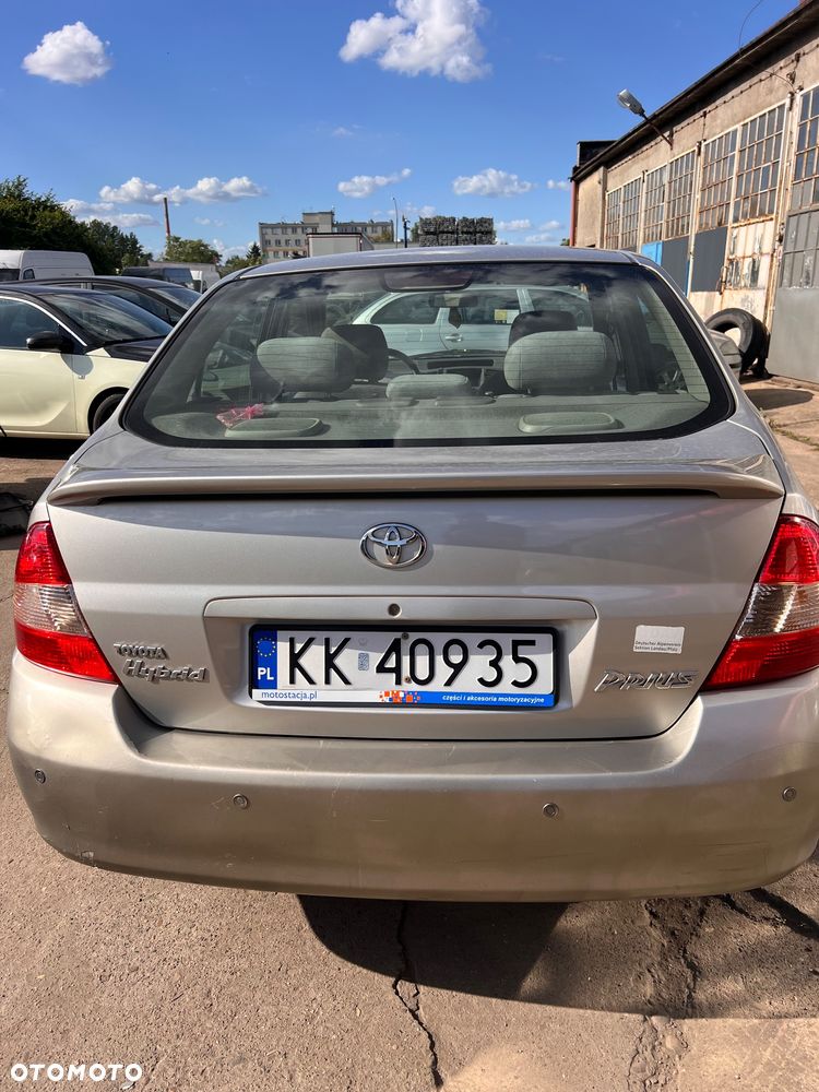 Toyota Prius - 7