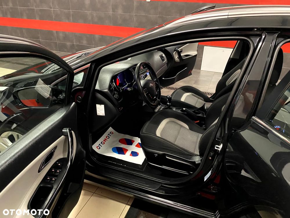 Kia Ceed 1.6 GDI XL - 15