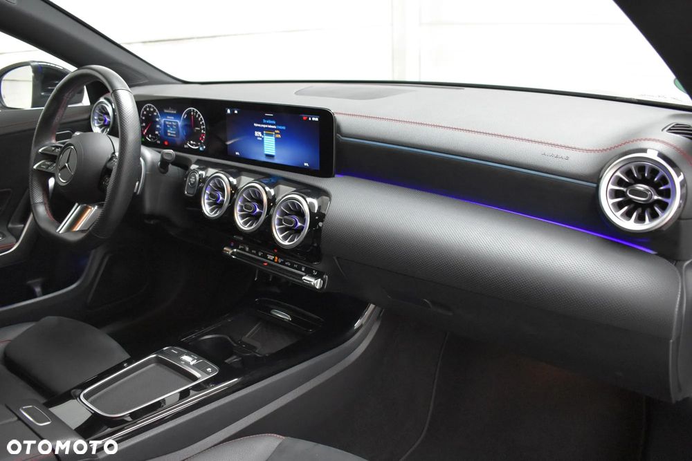 Mercedes-Benz CLA 250 e PHEV AMG Line 8G-DCT - 20