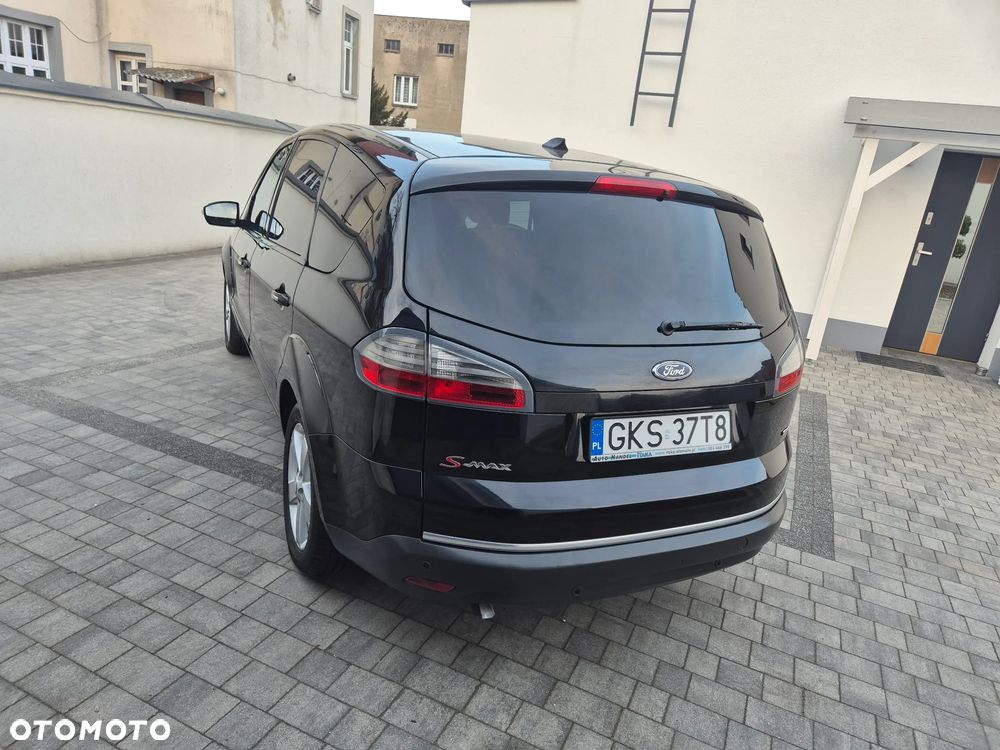 Ford S-Max - 10