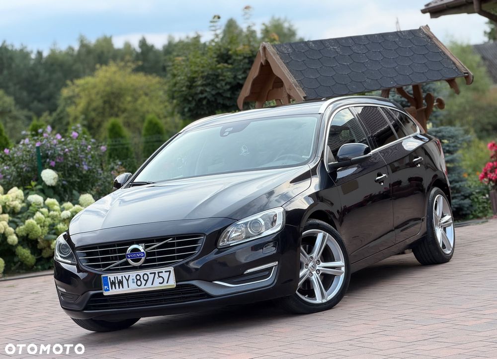 Volvo V60 D4 Drive-E Momentum - 11