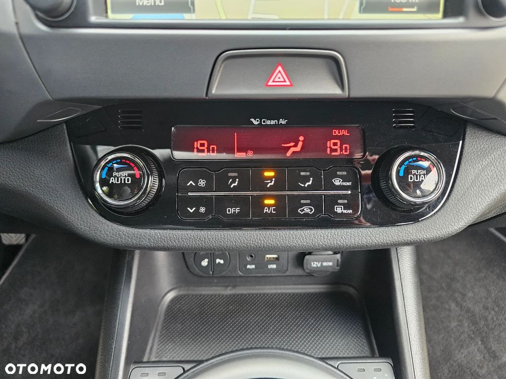 Kia Sportage 1.6 GDI Business Line L 2WD - 17