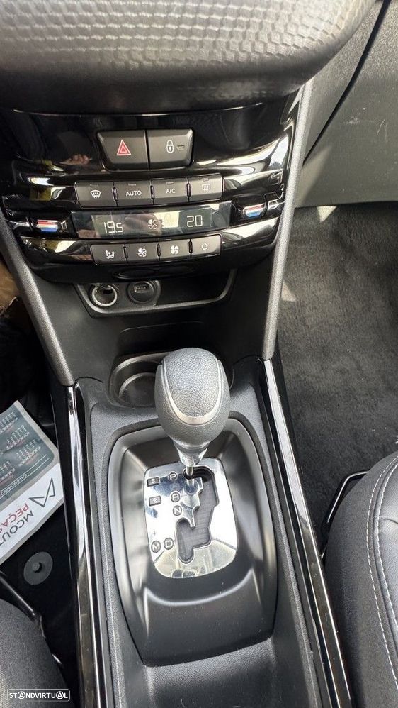 Peugeot 2008 1.2 PureTech Allure EAT6 - 18