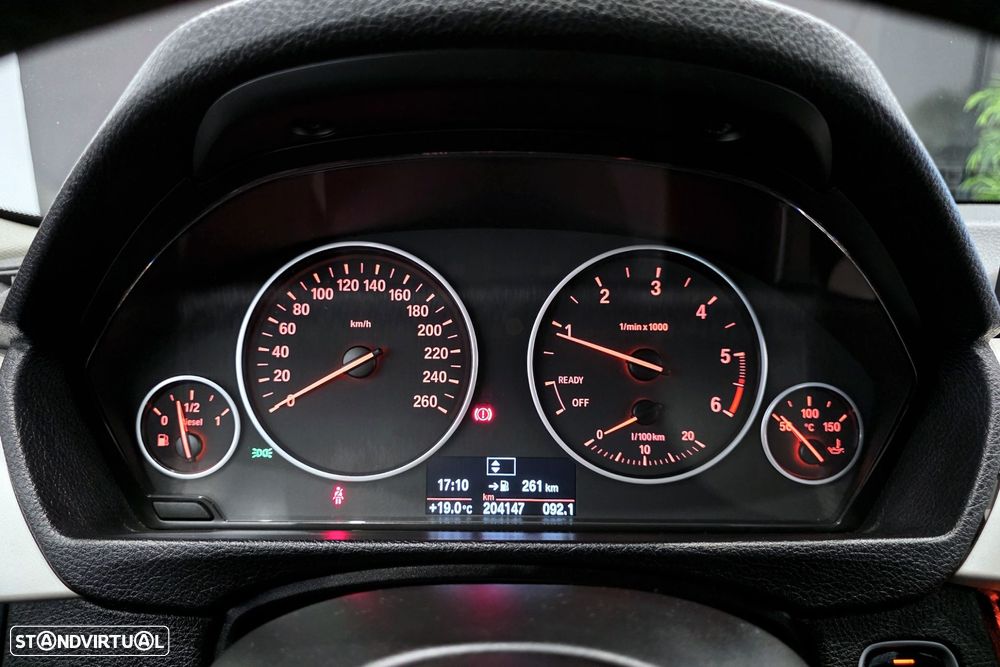 BMW 318 d Touring - 19