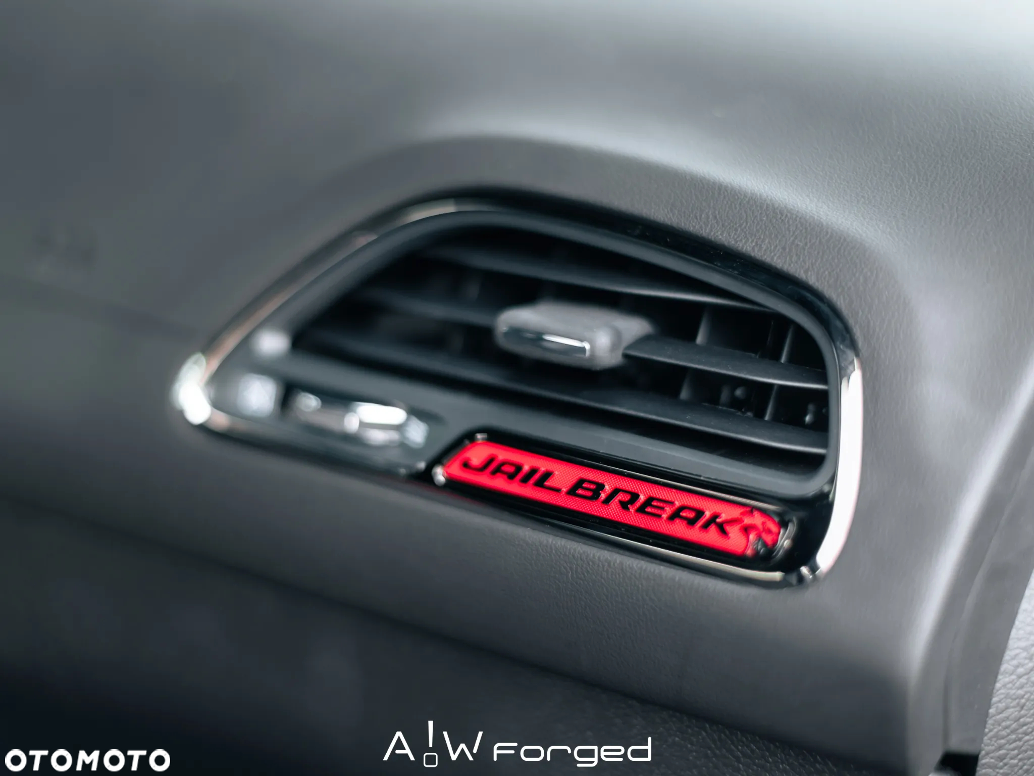Dodge Challenger 6.2 Redeye Widebody - 31