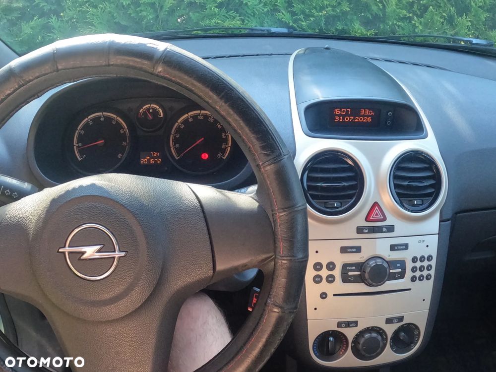 Opel Corsa 1.2 16V Essentia - 7