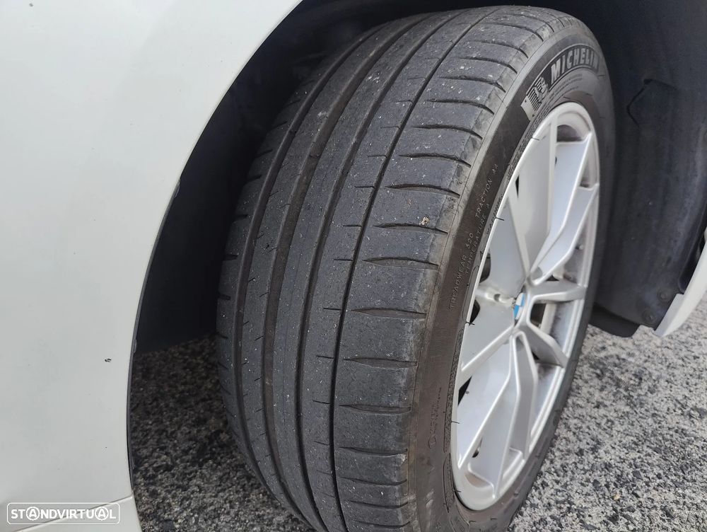 BMW 330 e Corporate Edition Auto - 12