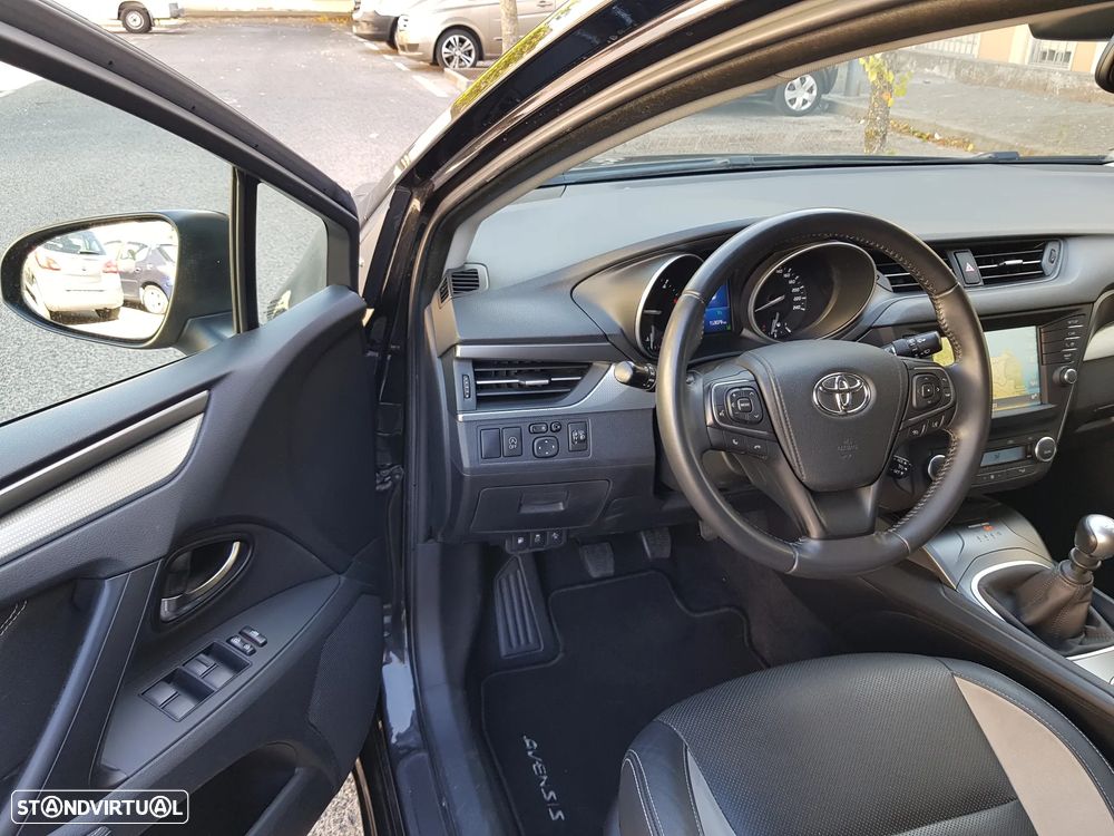 Toyota Avensis Touring Sports 1.6 D-4D Luxury+GPS - 38