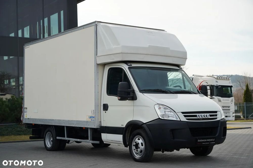 Iveco DAILY 35-150 / KONTENER 4,3 m  / WINDA 750 KG / BLIŹNIAK / SPROWADZONY - 4