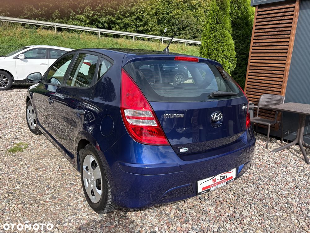 Hyundai i30 1.4 Classic + - 7