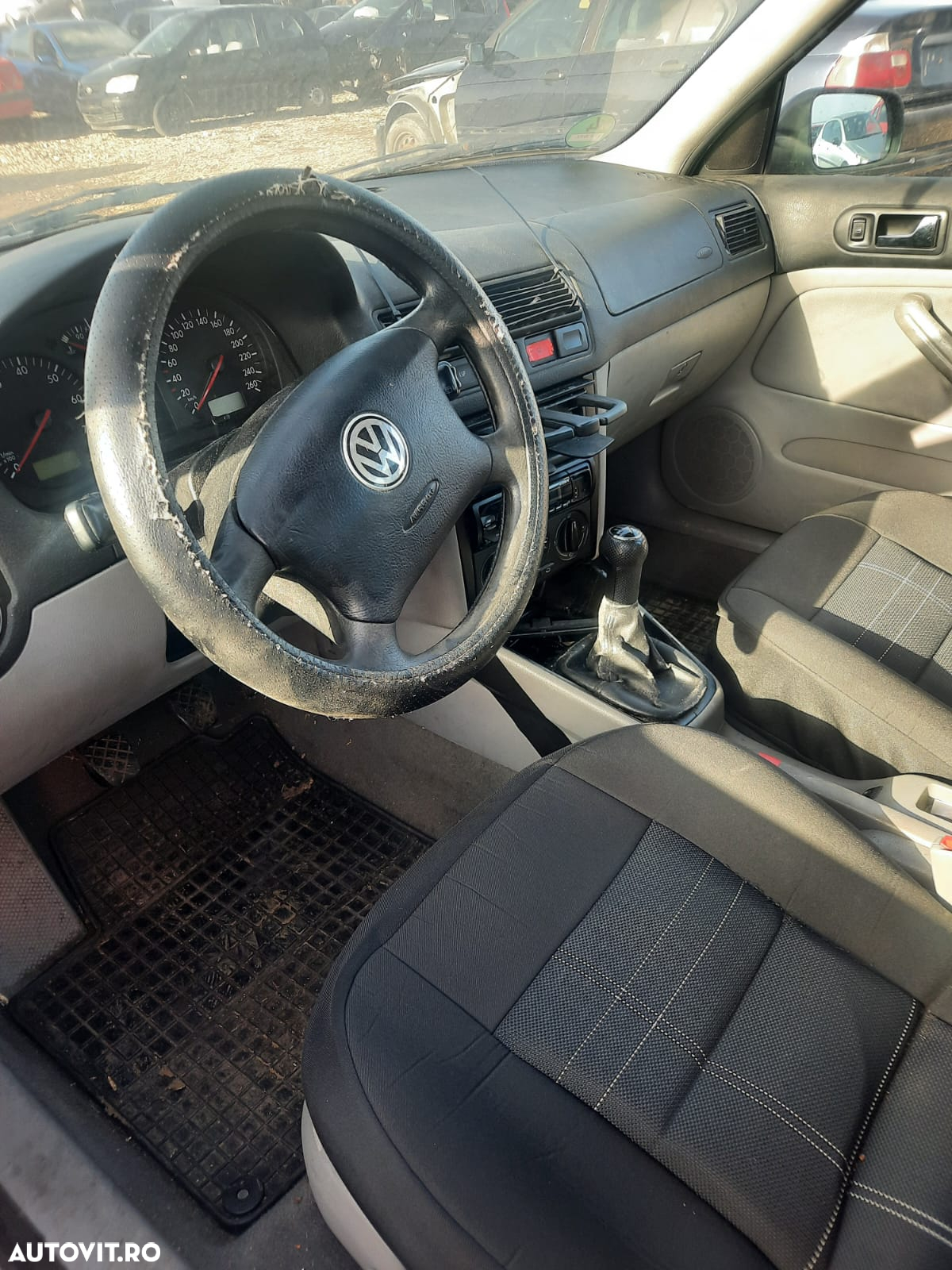 Dezmembrari/Dezmembrez Volkswagen Golf 4 - 6