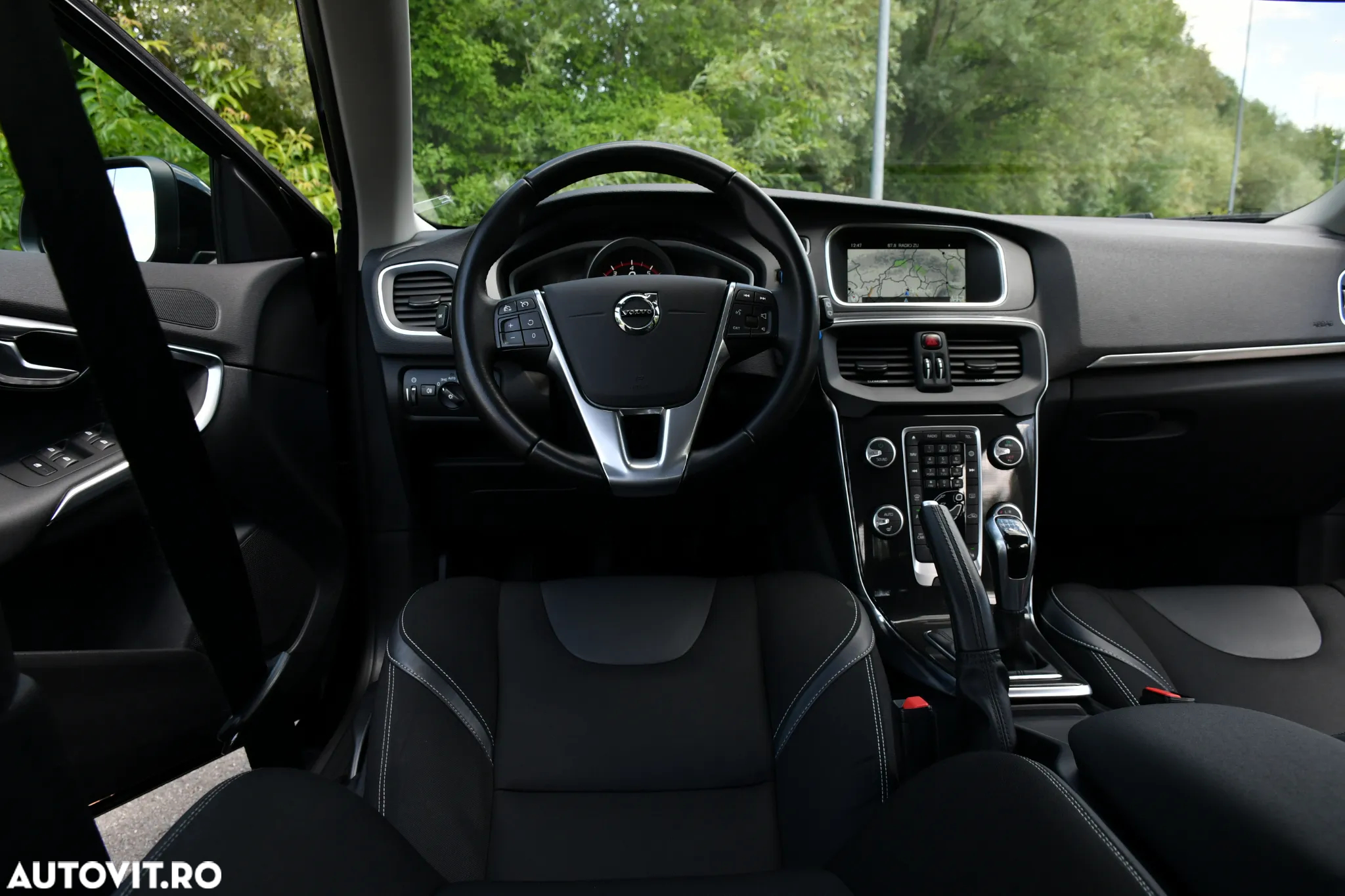 Volvo V40 T2 Summum - 22