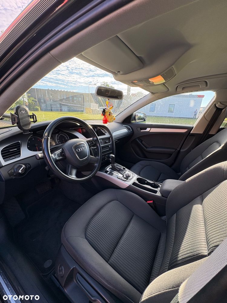 Audi A4 Avant 2.0 TDI Multitronic - 9