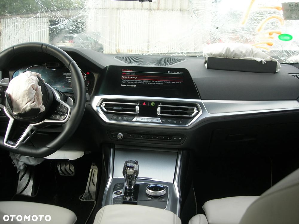 BMW Seria 3 330d xDrive - 15